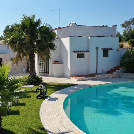 Trullo La Chiusa أوستوني